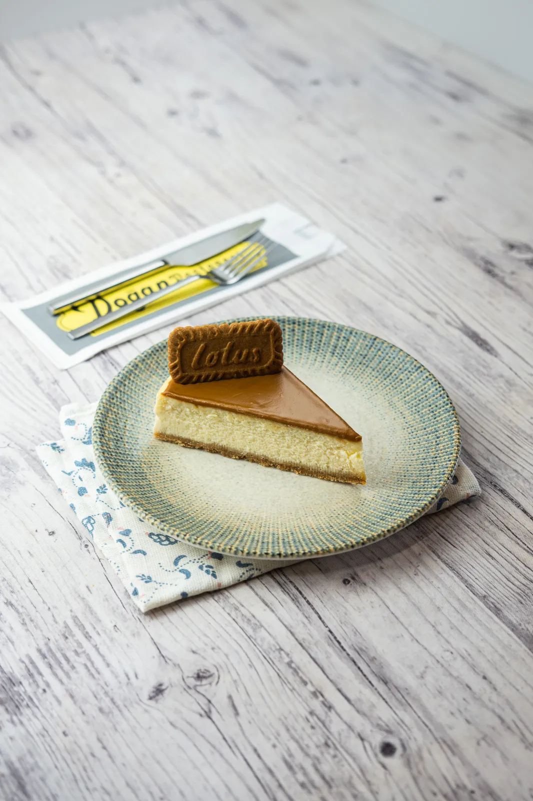 LOTUS CHEESCAKE